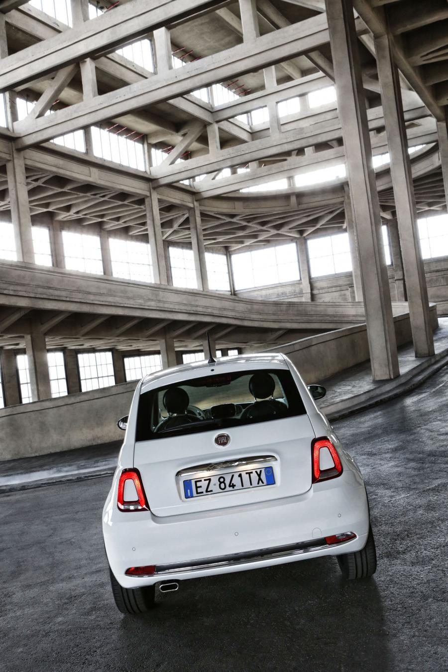  Fiat 500 2015 года  (фото 19 из 26)